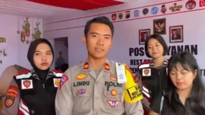 Panik Kehilangan Dompet, Nani Lega Seusai Bertemu 2 Polwan Patroli Sepeda