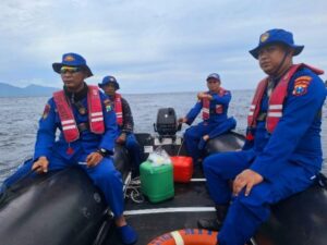 Tim Gabungan Satpolairud Polresta Banyuwangi dan Ditpolairud Polda Jatim Giat Patroli Perairan Selat Bali