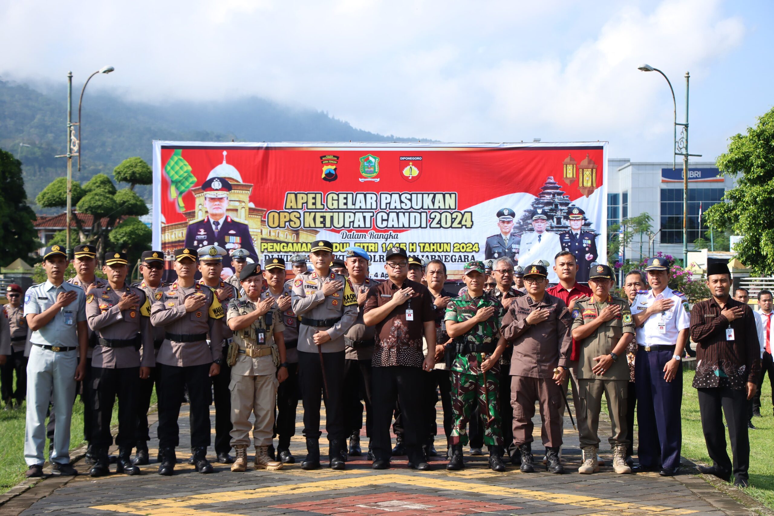 Gelar Pasukan Ops Ketupat Candi 2024, Polres Banjarnegara Siap Amankan