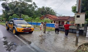 Hindari Kriminalitas, Polisi Cek Rumah Kosong Warga di Cilacap yang Ditinggal Mudik