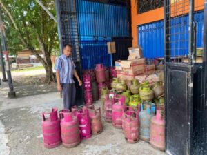 Antisipasi Kecurangan, Sat Reskrim Polres Lamandau Patroli ke SPBU dan Pasar