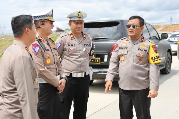 Kapolda Cek Perkembangan Arus Mudik Hingga Perbatasan Jateng