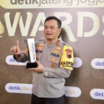 Kapolda Jawa Tengah Terima Penghargaan Detikjateng Jogja Awards 2024