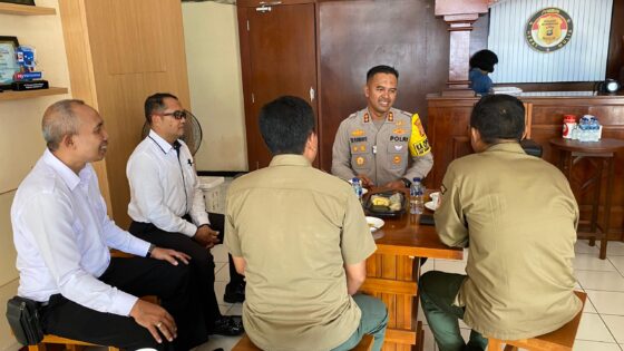 Kapolres Jembrana Menerima Audiensi Dari Kepala Balai Taman Nasional Bali