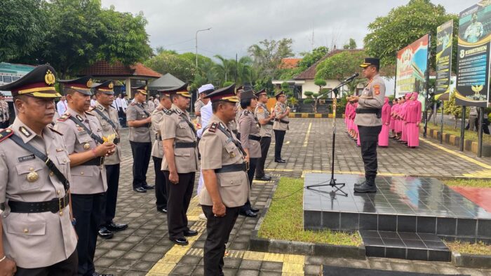 Kapolres Jembrana Pimpin Sertijab 11 Pejabat Polres Jembrana