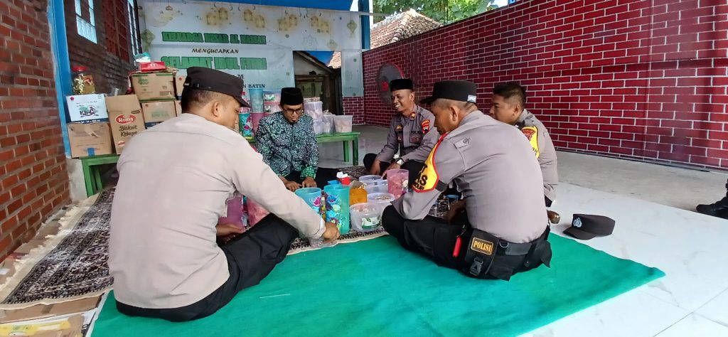 Kapolsek Pancur & Anggota Laksanakan Silaturahmi Ke Tokoh Agama