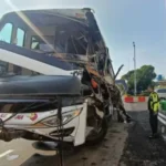 Kronologi Bus Pahala Kencana Seruduk Truk Di Tol Tembalang Semarang