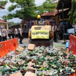 Operasi Pekat, Polres Batang Musnahkan 3.633 Botol Miras