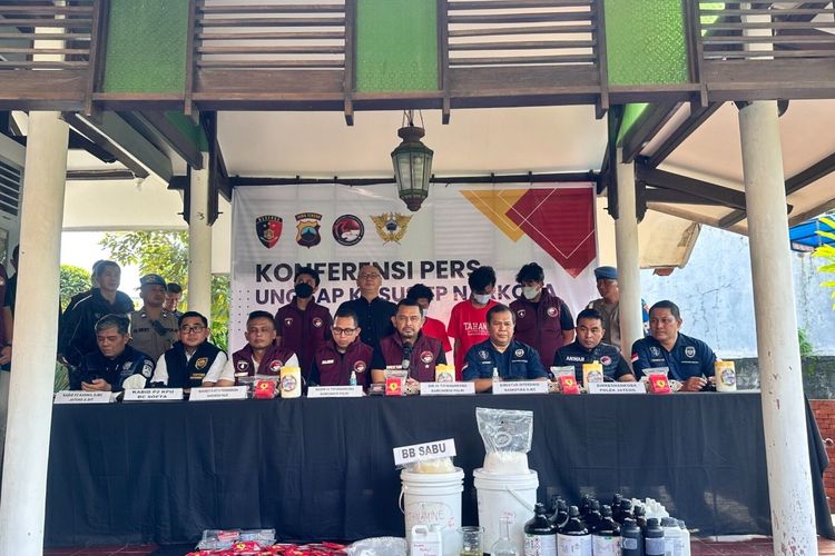 Pabrik Gelap Narkotika Di Semarang Digerebek Bea Cukai Dan Bareskrim