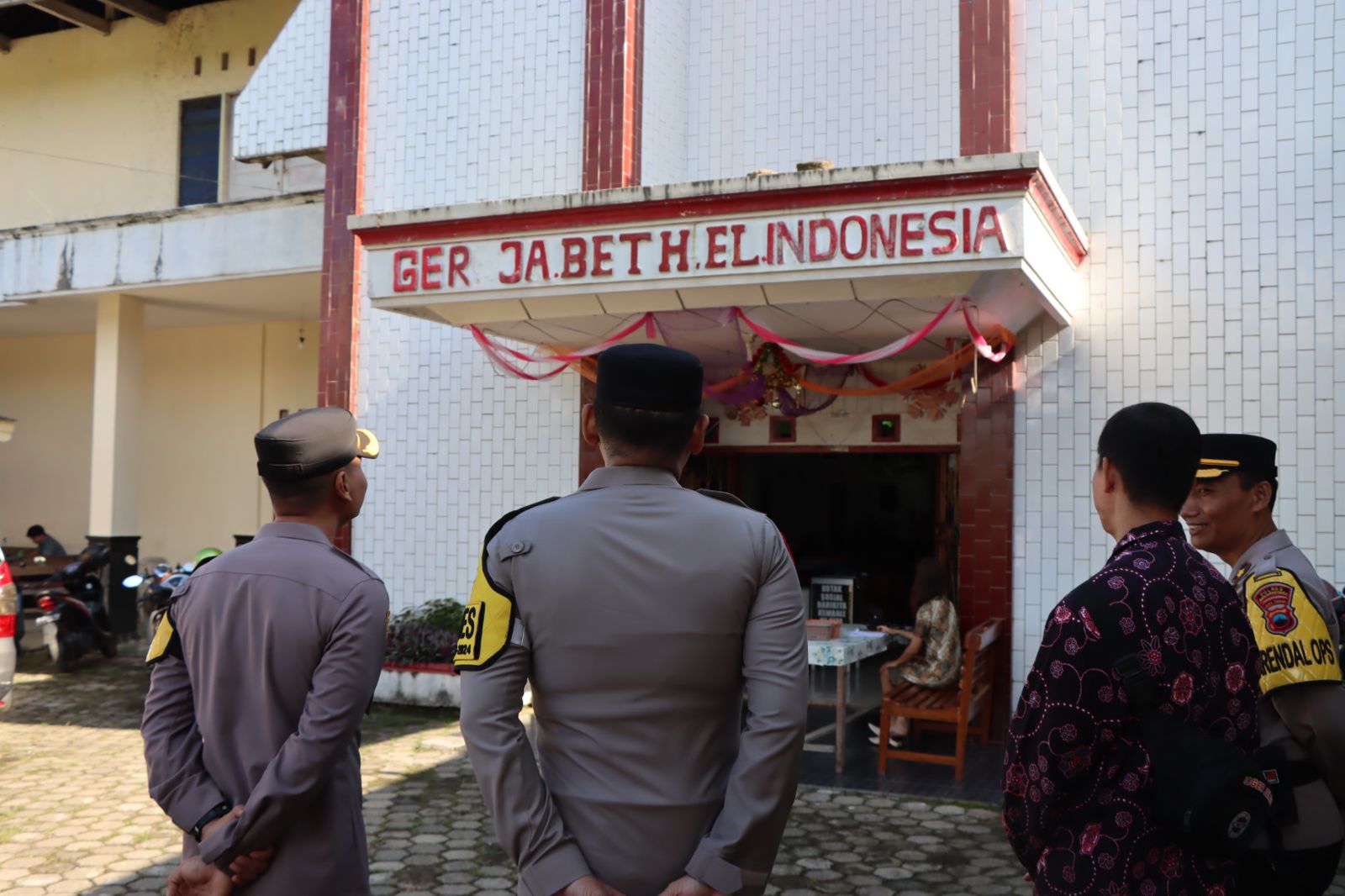 Paskah 2024, Kapolres Banjaregara Monitor Pengamanan