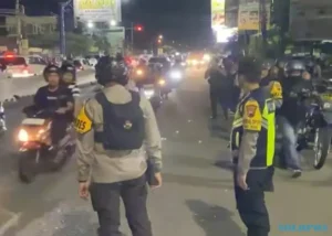 Kapolres Karanganyar Pimpin Langsung Patroli di Malam Takbiran