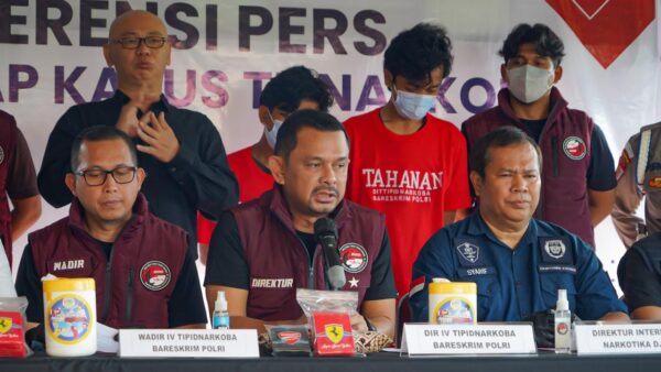 Pembuatan Narkotika Happy Water Dan Sabu Yang Ditangkap Di Semarang