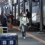 Pemudik Mulai Padati Stasiun Tawang Dan Poncol Kota Semarang