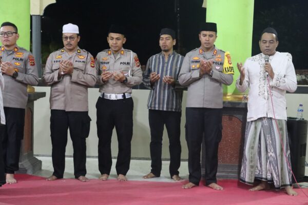 Peringati Nuzulul Qur’an, Kapolres Jembrana Gelar Bukber Di Masjid Baitul