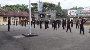 Jaga Kebugaran Tubuh, Polres Rembang Laksanakan Olahraga Pagi