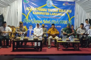 Pj Bupati Lamandau Ajak Jaga Toleransi Beragama saat Lepas Pawai Takbir Keliling