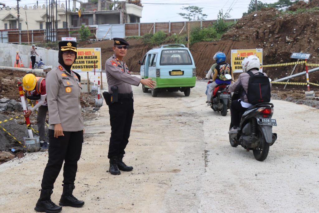 Polisi Mulai Rekayasa Arus Di Simpang Canguk Kota Magelang Jelang