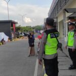 Polres Batang Gelar Binluh Kamtibmas Pada Pemudik Di Rest Area