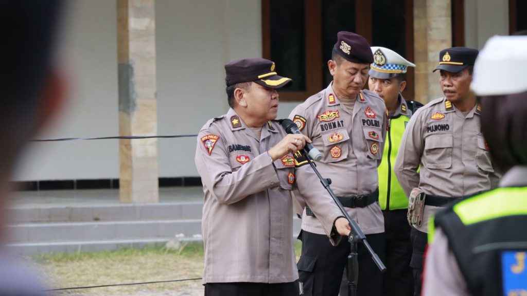 Pengamanan Acara Konser Musik Pijar Fest Gildcoustic, Gelga dan Happy Asmara di Rembang