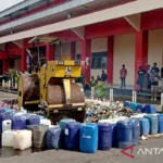 Polresta Banyumaspolresta Banyumas Laksanakan Pemusnahan Barang Bukti Hasil Operasi Pekat