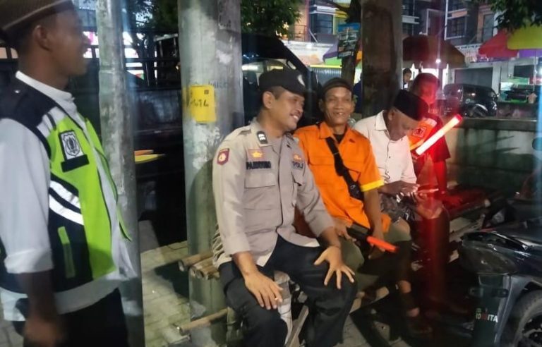 Polsek Pamotan Rembang Jalin Dialogis Dengan Juru Parkir & Tukang