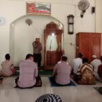 Polsek Sukolilo Gelar Safari Jumat Curhat Di Masjid Al Huda