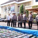 Ratusan Botol Minuman Haram Disita Dan Dimusnahkan Selama Bulan Ramadhan