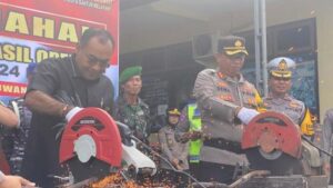 Ribuan Miras dan Knalpot Brong Dimusnahkan Polresta Banyuwangi