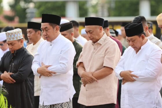 Sambut Lebaran, Polda Kalteng Gelar Salat Id Dan Halal Bihalal