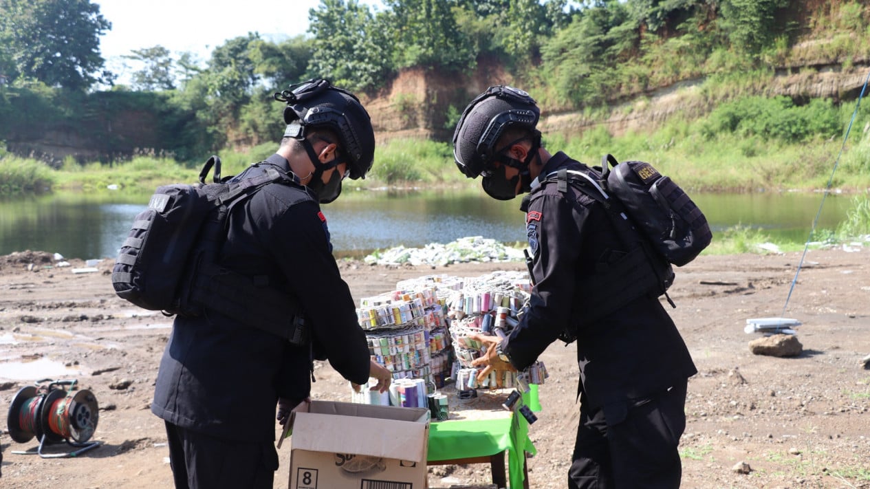 Sebanyak 5.103 Petasan Hasil Operasi Pekat 2024 Polres Kendal Dimusnahkan