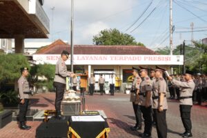 Polres Banjarnegara Gelar Upacara Sertijab Tiga Kapolres