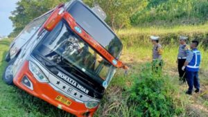 Soal Kecelakaan Bus di Tol Batang-Semarang, Rosalia Indah Buka Suara