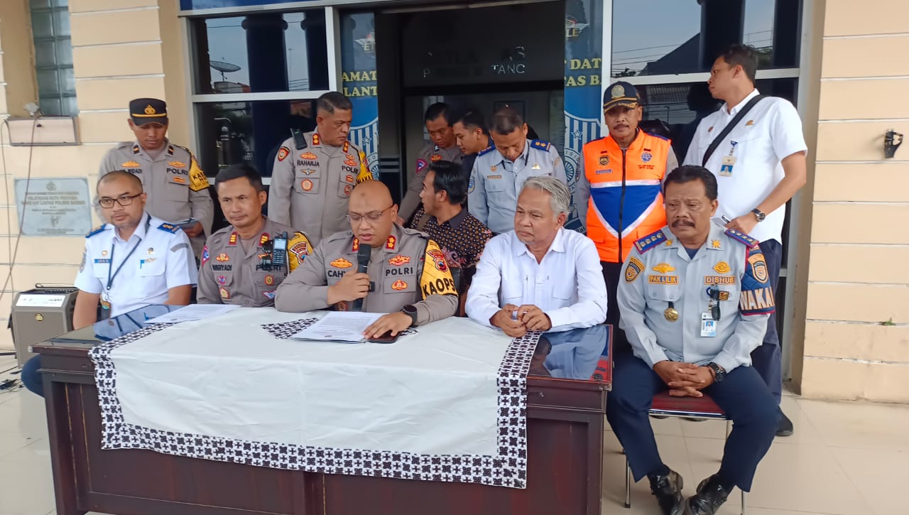 Sopir Bus Rosalia Indah Kini Ditahan Di Polres Batang Usai