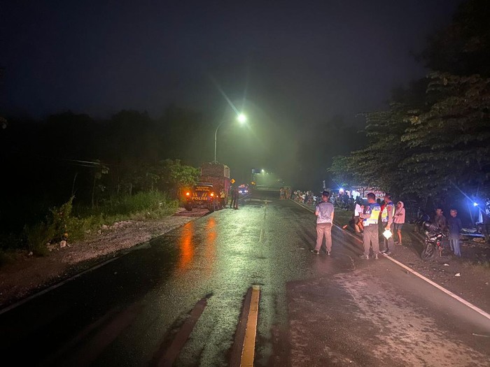 Tabrak Truk Di Pracimantoro Wonogiri, Seorang Pemotor Asal Gunungkidul Tewas