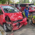 Tabrakan Karambol Libatkan Empat Mobil Di Mungkid Magelang