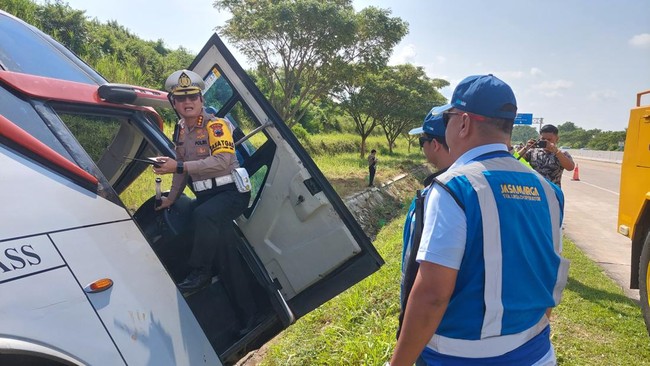 Tol Batang Semarang Terpantau Lancar Usai Kecelakaan Bus Rosalia Indah