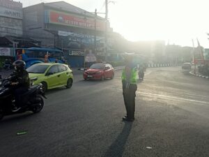 Urai Kemacetan Saat Srus Mudik, Puluhan Personel Strong Point Polres Sukoharjo Disiagakan