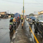 Waspada, Jalur Pantura Demak Semarang Terendam Banjir Rob