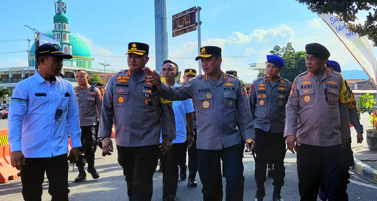 596 Personel Polisi Amankan Pelabuhan Ketapang Banyuwangi Jelang Wwf Di