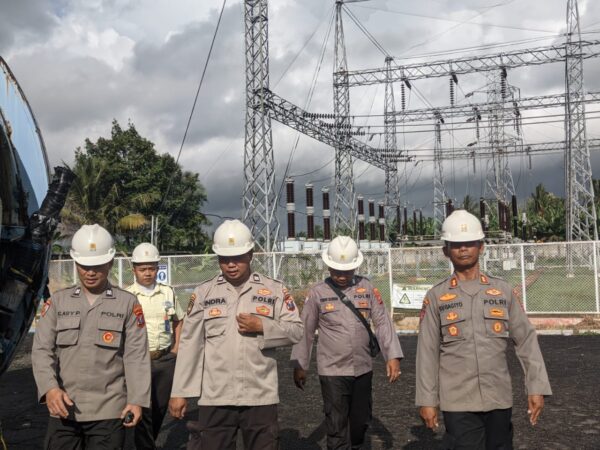 Anggota Ditpamobvit Polda Jatim Laksanakan Patroli gardu Induk Pln Giri