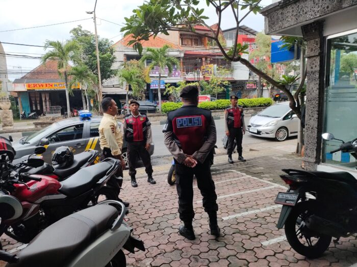 Blue Light Patroll Sat Samapta Polres Jembrana Menyambangi Bank Bri