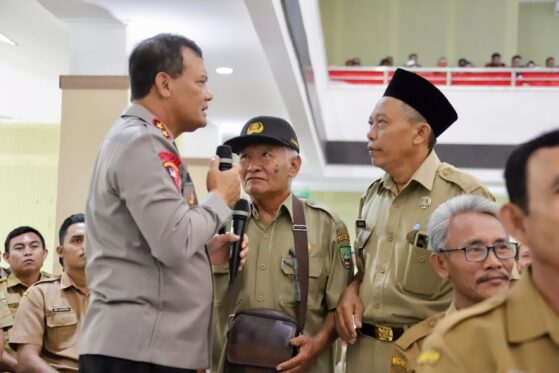 Ciptakan Kamtibmas Kondusif, Kapolda Jateng Hadiri Apel 3 Pilar Se Kabupaten