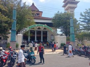 Gelar Pengamanan di Masjid Agung, Sat Samapta Jaga Keamanan Jamaah Sholat Jum’at