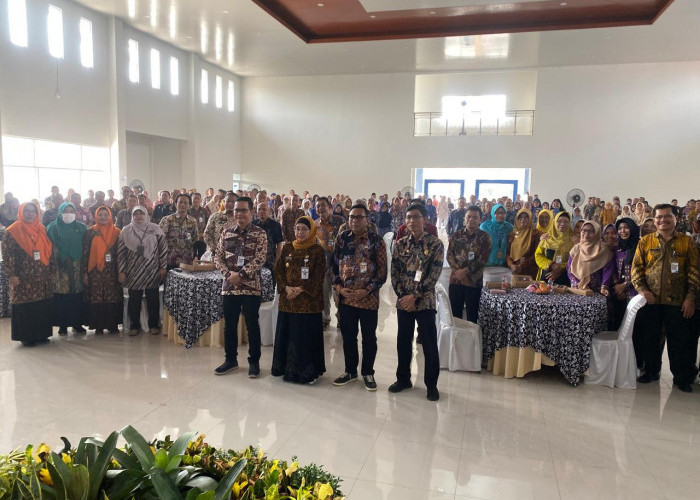 Disdikbud Batang Lakukan Pembinaan Tenaga Pendidik Guna Tingkatkan Displin