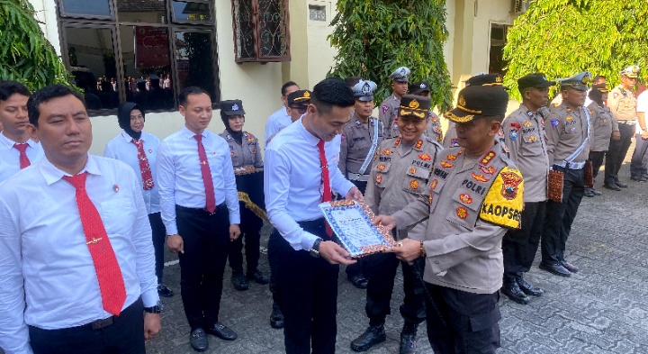 Gagalkan peredaran sabu seberat 1 kilogram, kapolrestabes semarang beri reward