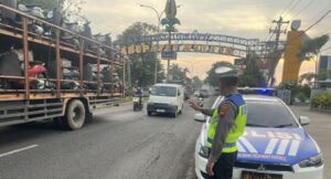 Jaga Keamanan, Satlantas Polres Batang Melaksanakan Blue Light Patrol