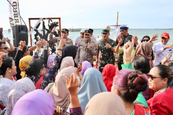 Gelar Budaya Tradisional Dan Pemecahan Rekor Muri Di Jepara Dihadiri