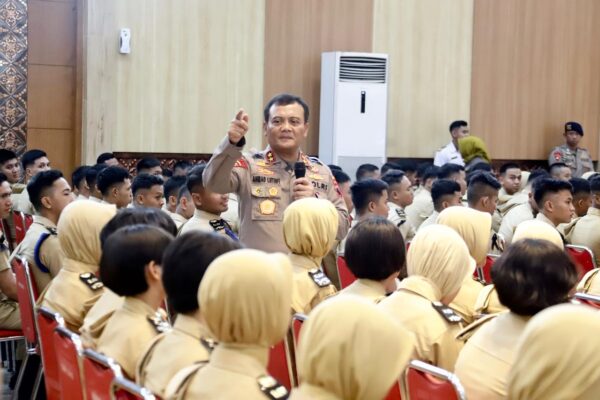 Guna Cegah Kekerasan, Irjen Pol Ahmad Luthfi Bina Taruna/taruni Pip