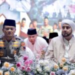 Ikuti Shalawat Bersama Habib Syech, Ribuan Jamaah Padati Polda Jateng