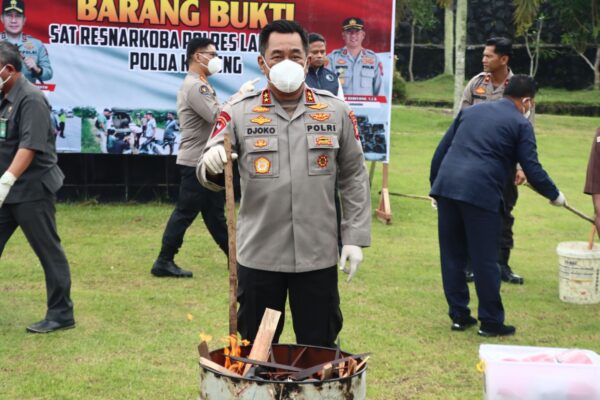 Kapolda Kalteng Pimpin Konferensi Pers Pengungkapan Narkoba